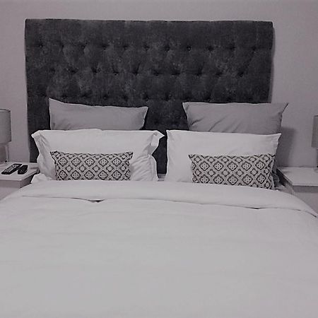 Sapphire Court Bed & Breakfast Gaborone Exterior foto